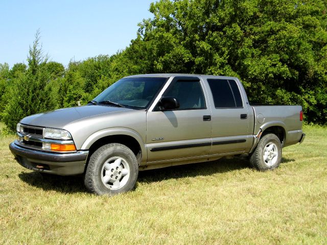 Chevrolet S10 2002 photo 1