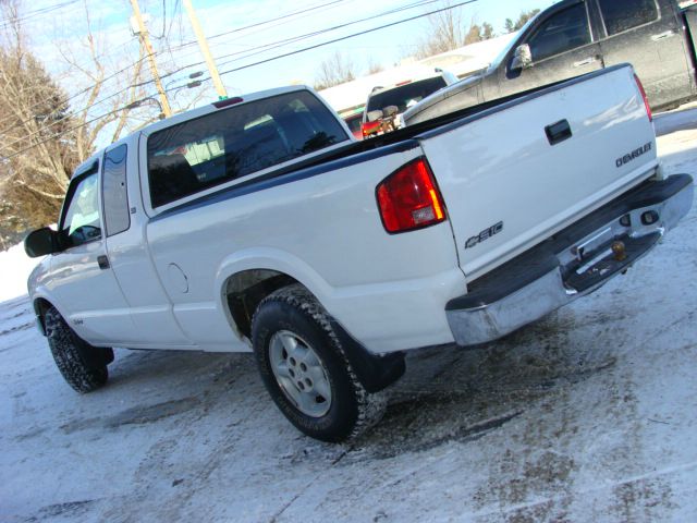 Chevrolet S10 2002 photo 1