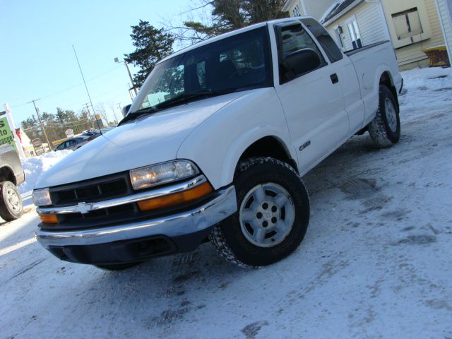 Chevrolet S10 2002 photo 2