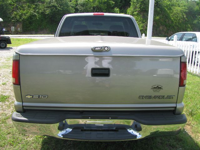 Chevrolet S10 2002 photo 1