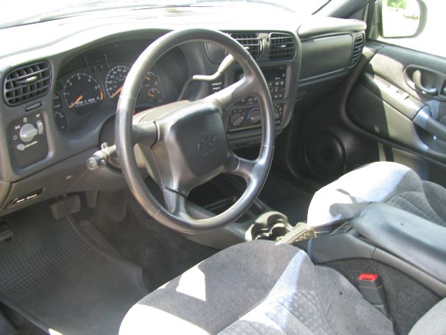 Chevrolet S10 2002 photo 2