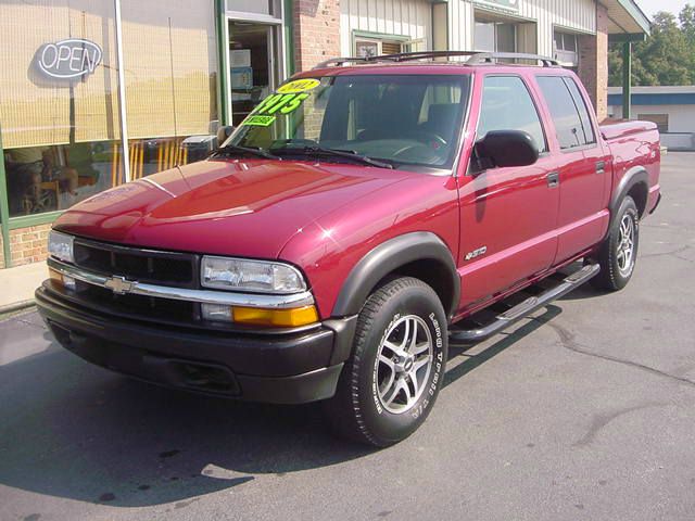 Chevrolet S10 2002 photo 2