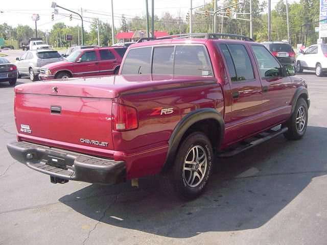 Chevrolet S10 2002 photo 3