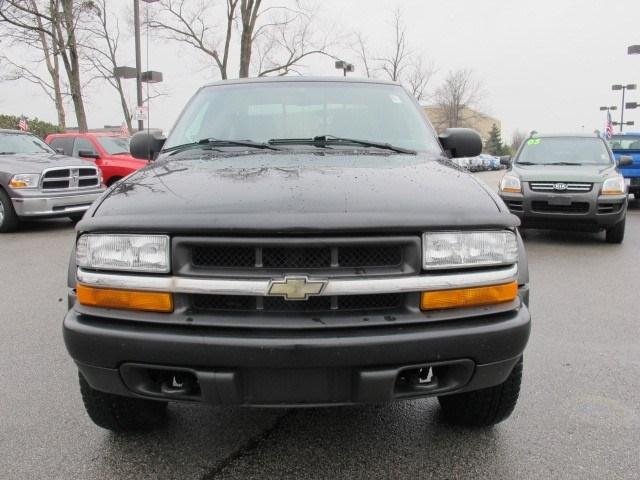 Chevrolet S10 2002 photo 2