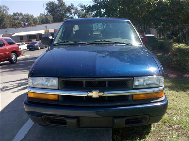 Chevrolet S10 2002 photo 1