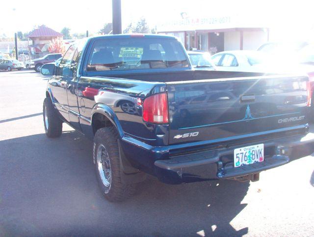 Chevrolet S10 2002 photo 3