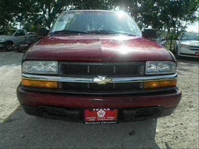 Chevrolet S10 2002 photo 1