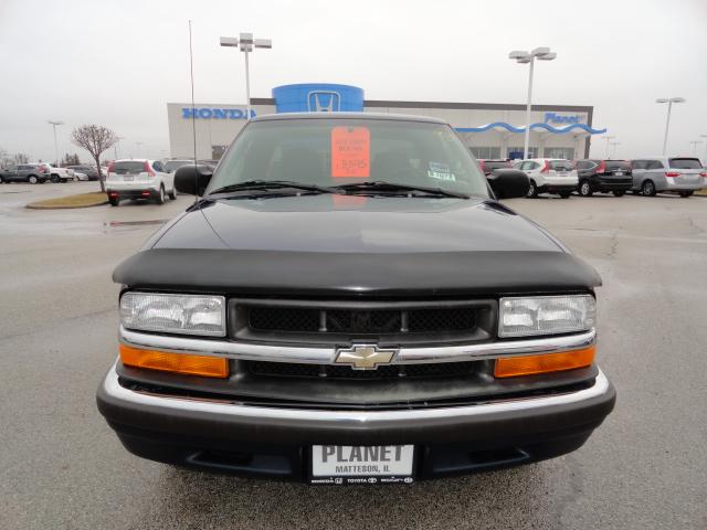 Chevrolet S10 2002 photo 1