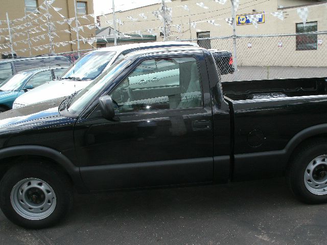 Chevrolet S10 2002 photo 0