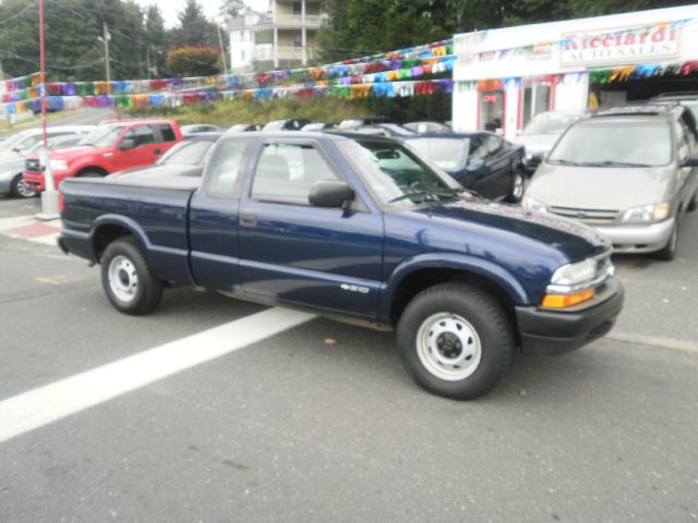 Chevrolet S10 2002 photo 1