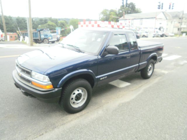 Chevrolet S10 2002 photo 2