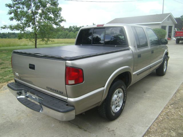 Chevrolet S10 2002 photo 1