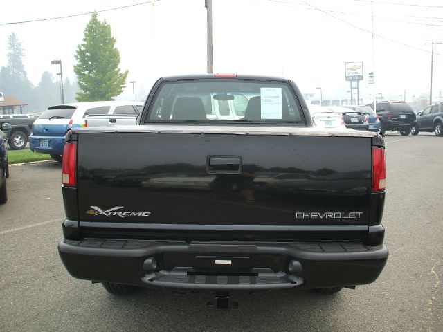 Chevrolet S10 2002 photo 2