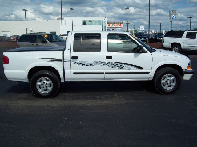 Chevrolet S10 2002 photo 1