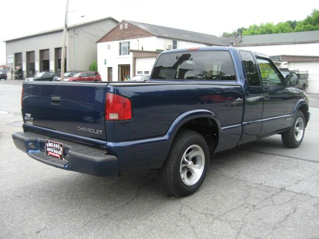 Chevrolet S10 2002 photo 1