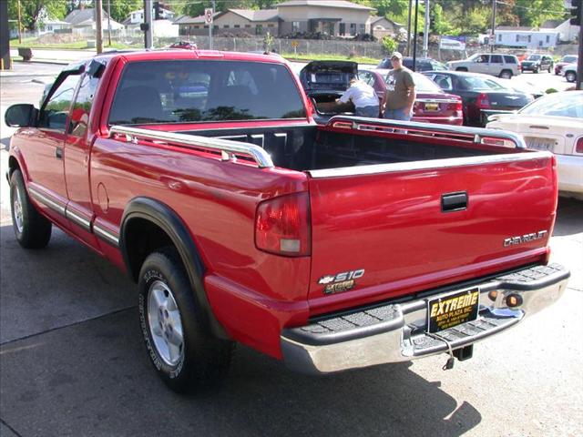 Chevrolet S10 2003 photo 1