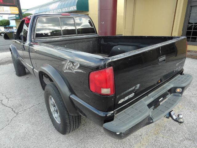 Chevrolet S10 2003 photo 13