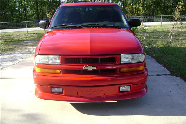 Chevrolet S10 2003 photo 2