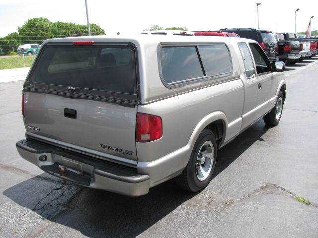 Chevrolet S10 2003 photo 3