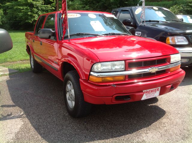 Chevrolet S10 C300 Luxury Sedan 4D Pickup Truck