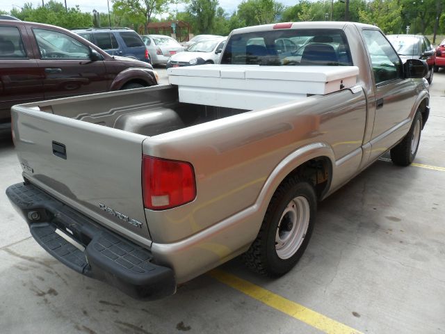 Chevrolet S10 4wd Pickup Truck