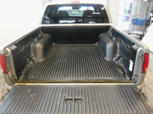 Chevrolet S10 2003 photo 2