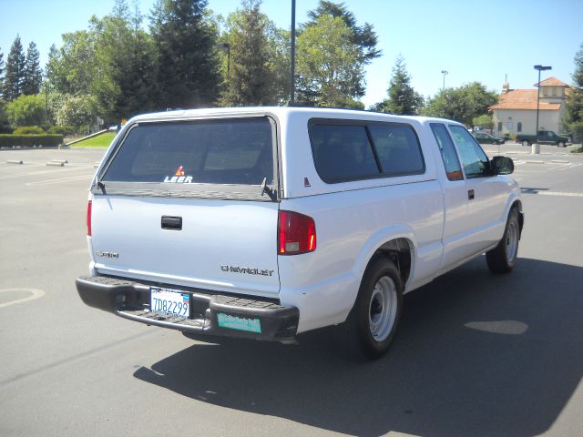 Chevrolet S10 2003 photo 1