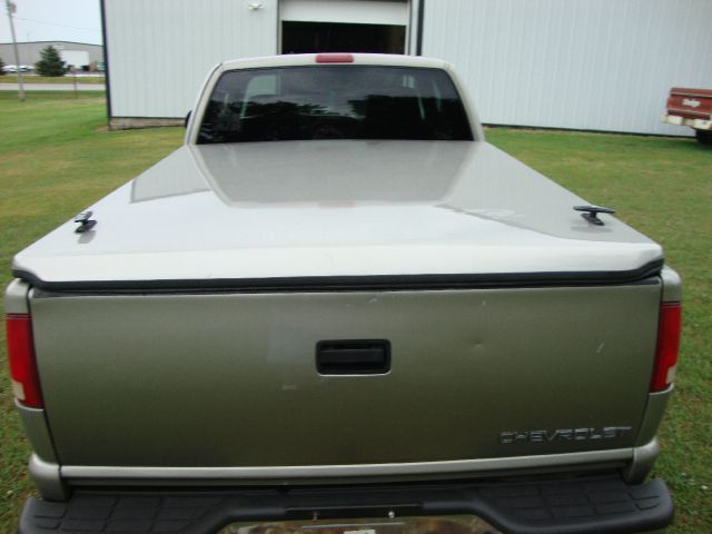 Chevrolet S10 2003 photo 3