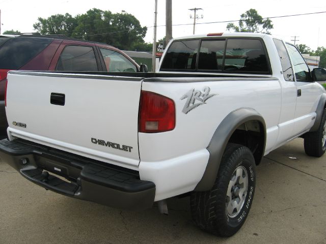 Chevrolet S10 Handicap Lift And Control Leg 1 Owner Pickup Truck