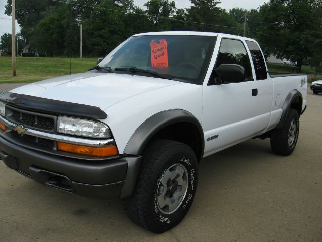 Chevrolet S10 2003 photo 4