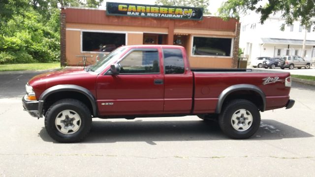 Chevrolet S10 2003 photo 1