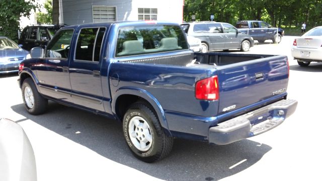 Chevrolet S10 2003 photo 1