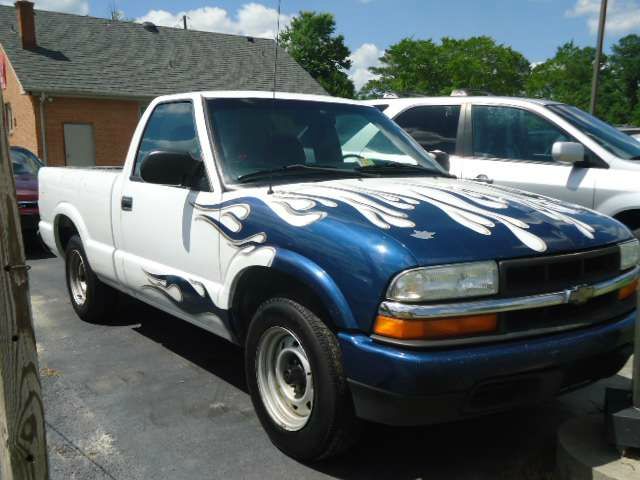 Chevrolet S10 2003 photo 2