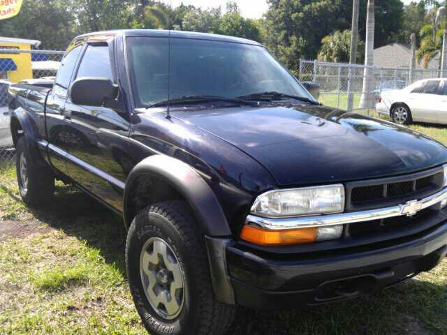 Chevrolet S10 2003 photo 1