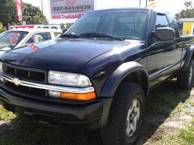 Chevrolet S10 2003 photo 2