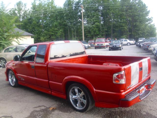 Chevrolet S10 2003 photo 2