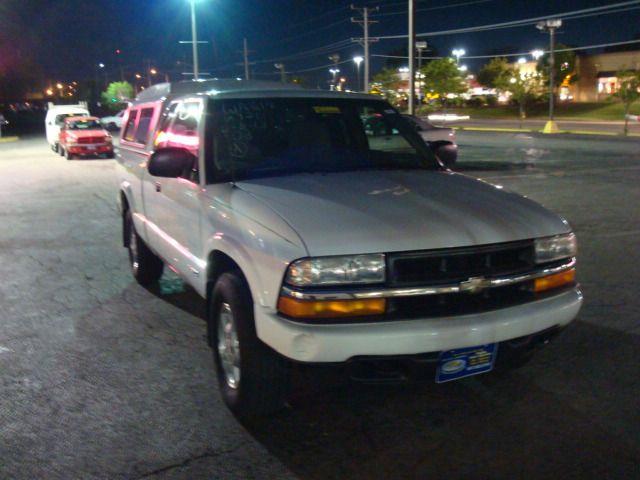 Chevrolet S10 2003 photo 1