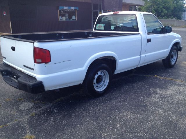 Chevrolet S10 2003 photo 1