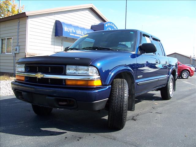 Chevrolet S10 2003 photo 1