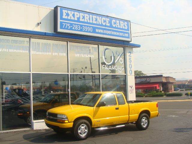 Chevrolet S10 2003 photo 1