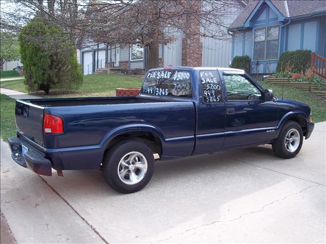 Chevrolet S10 2003 photo 3