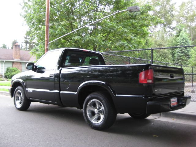 Chevrolet S10 2003 photo 1