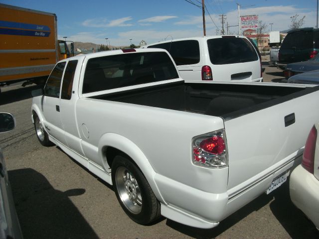 Chevrolet S10 2003 photo 4