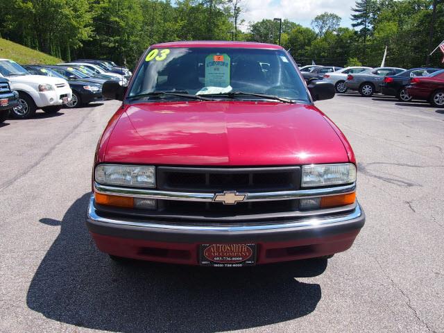 Chevrolet S10 2003 photo 1