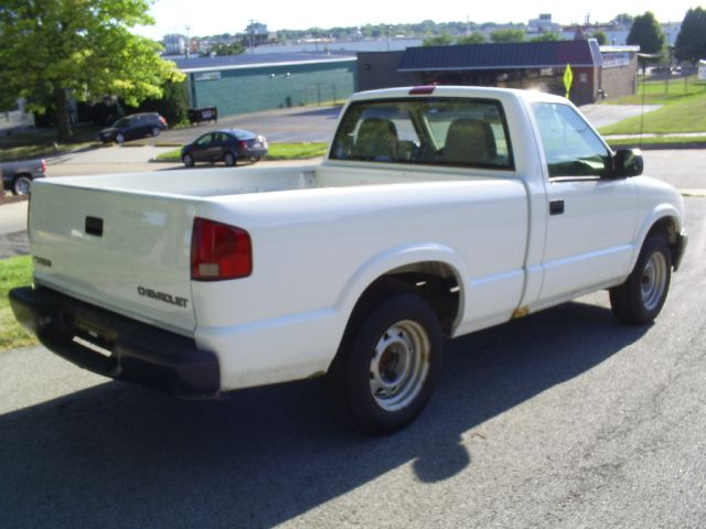 Chevrolet S10 2003 photo 1