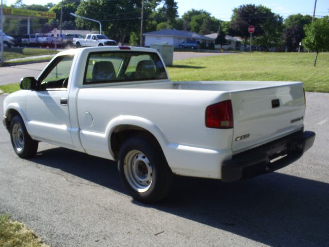 Chevrolet S10 2003 photo 4