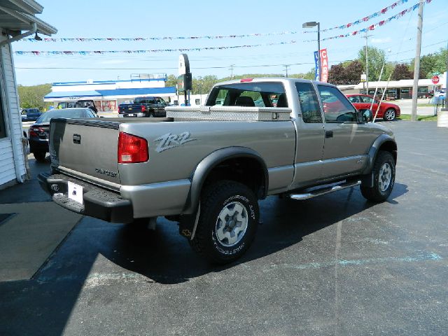 Chevrolet S10 2003 photo 18