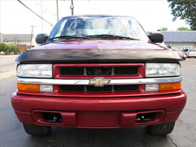 Chevrolet S10 2004 photo 1