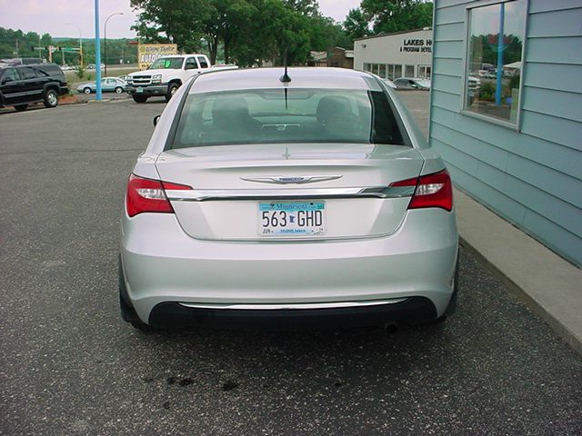 Chrysler 200 2011 photo 4