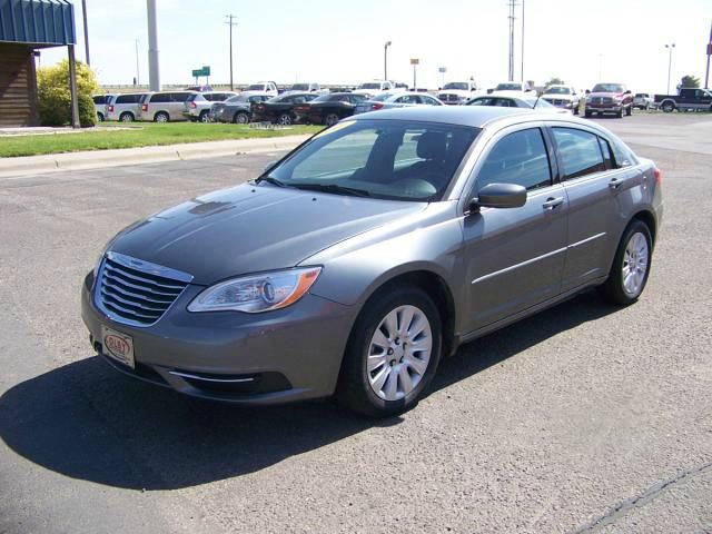 Chrysler 200 Elk Conversion Van Sedan